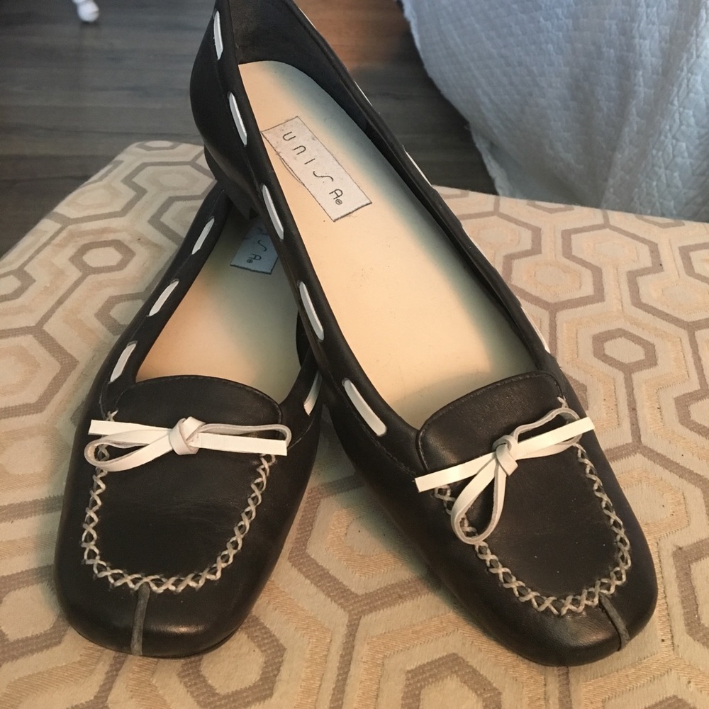 Unisa loafers size 7