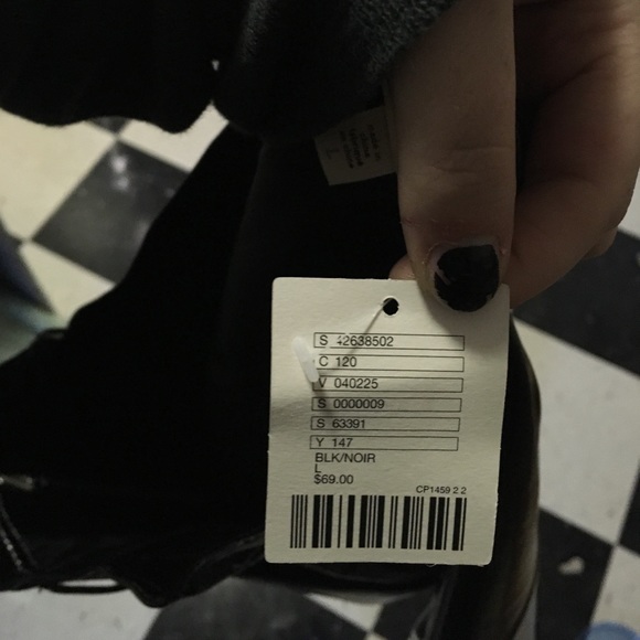 Silence + Noise Patent Faux Leather Zip Skirt - Picture 3 of 5