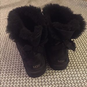 Bailey Bow Uggs Short