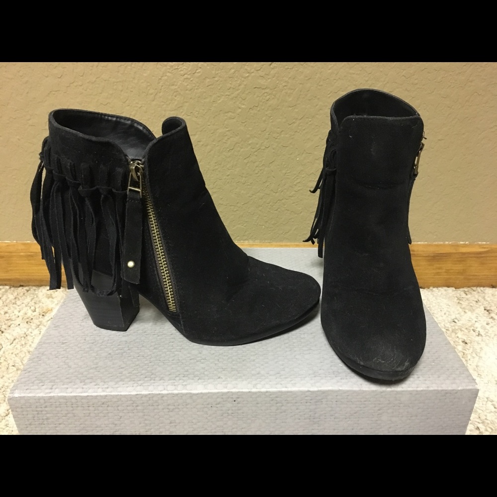 FRINGE BOHO booties! Perfect for Fall 🍂🍁
