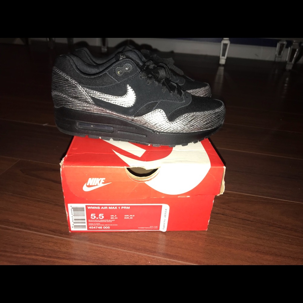 Nike