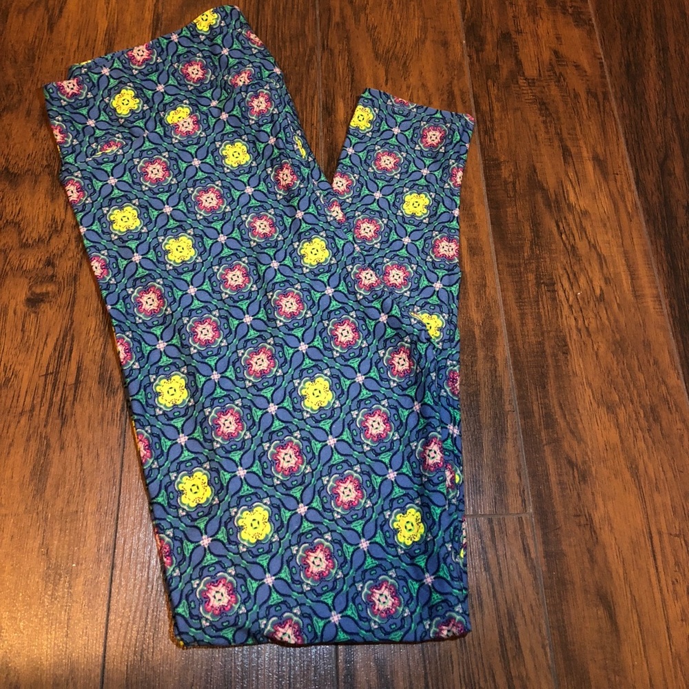 NWOT Lularoe Leggings TC