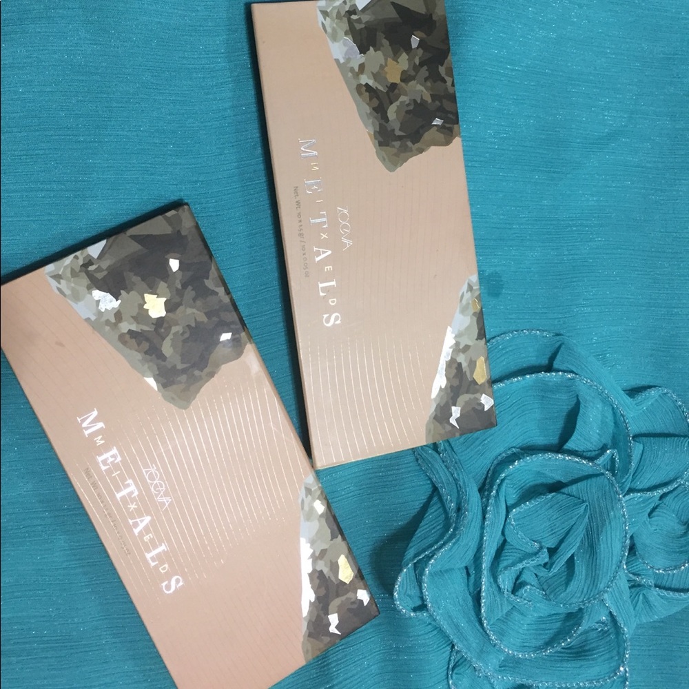 Zoeva metals shadows