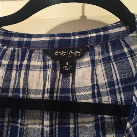 Button up blouse - Picture 2 of 3