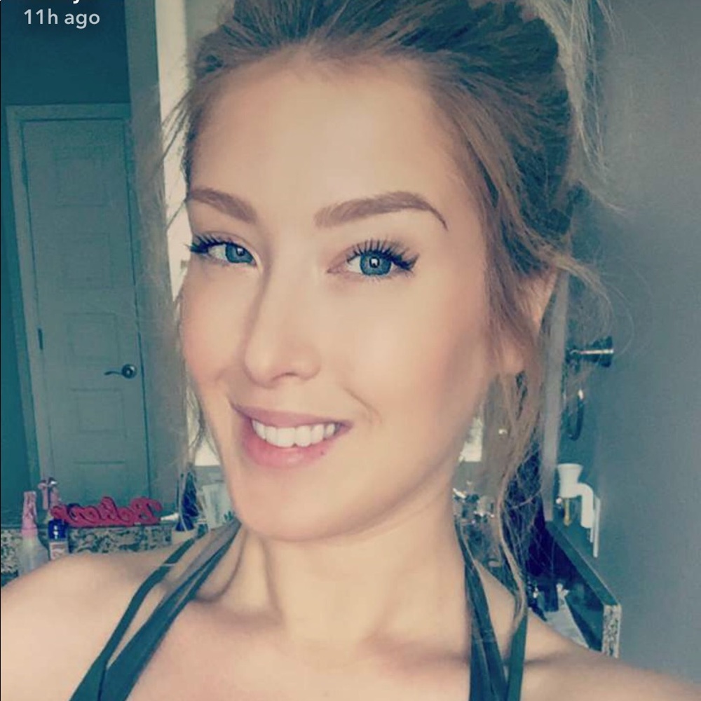 Meet your posher! 👯Kaitlyn💁🏼