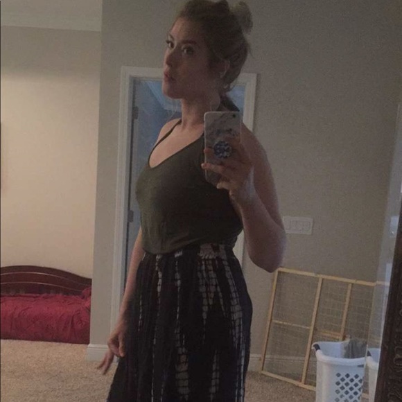 Meet your posher! 👯Kaitlyn💁🏼 - Picture 2 of 2