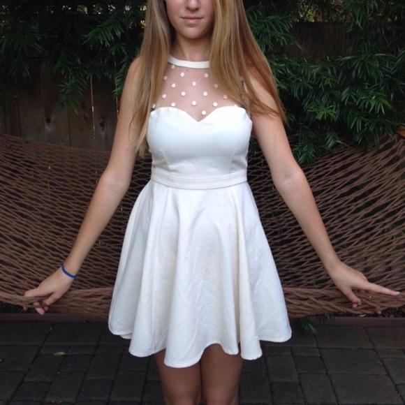Urban Outfitters White Polka Dot Skater Dress - Picture 1 of 2