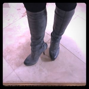 🔺Like New🔺Gray sexy boots 5 inch heel size 8
