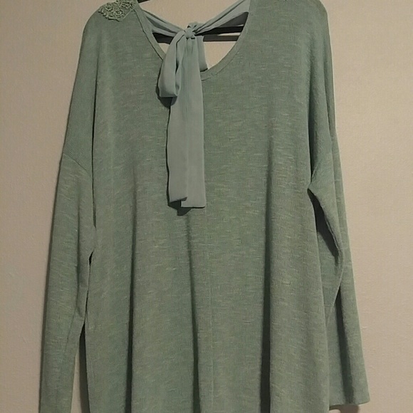 Maurices Sweater (NWOT) - Picture 3 of 3