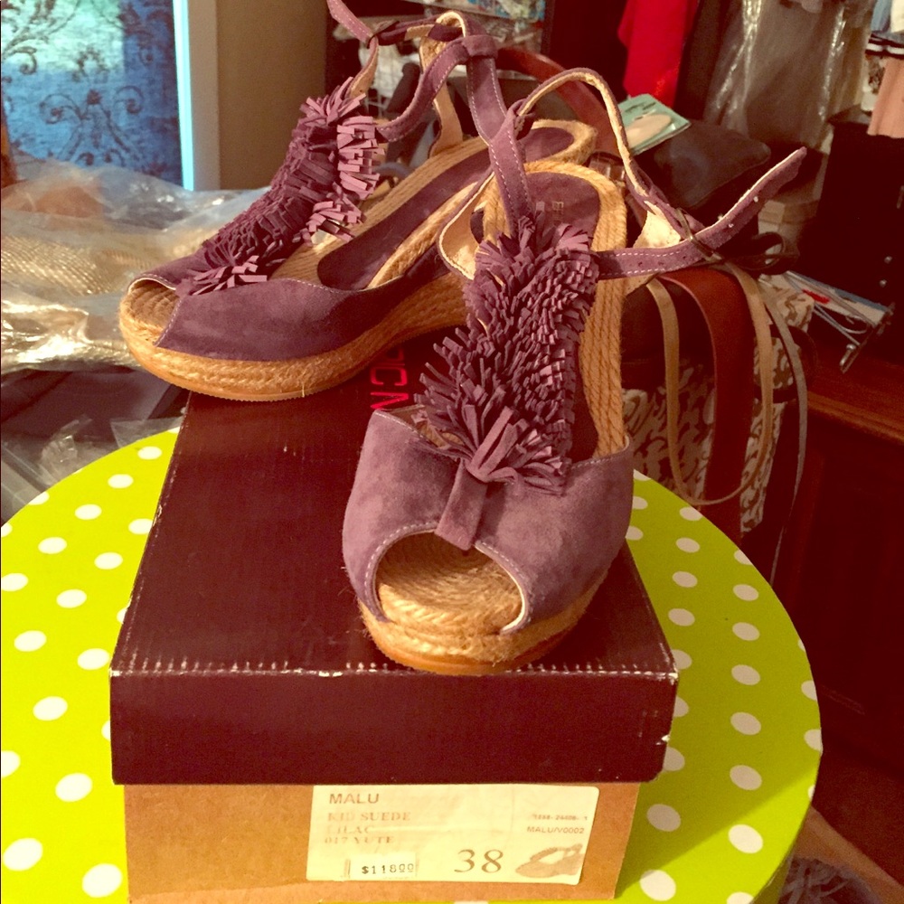 Wedge style used twice