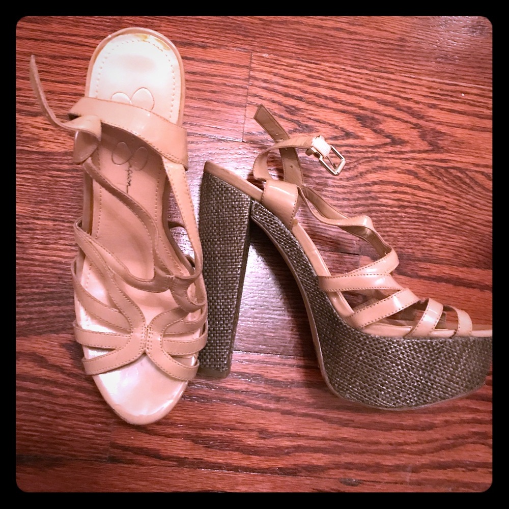 Jessica Simpson size 8 1/2