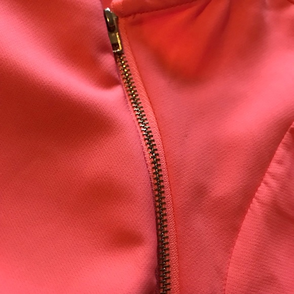 Top - Picture 2 of 4