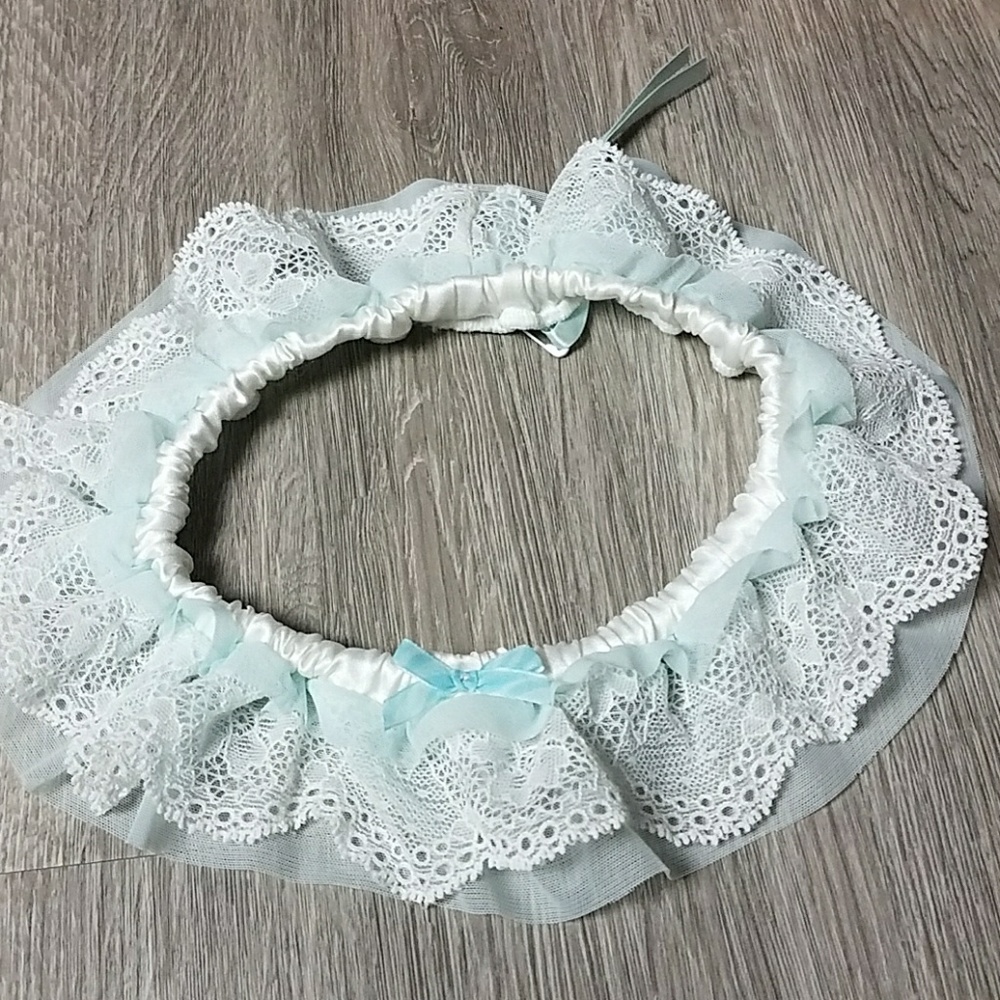 Bridal garter