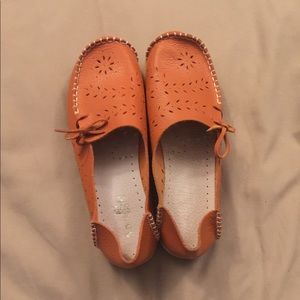Very comfy shoes NWOT