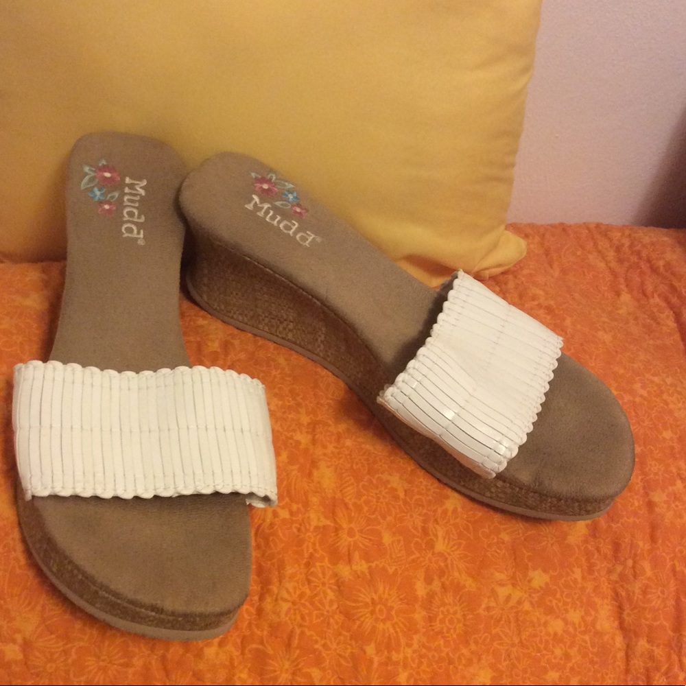 Women's white slides