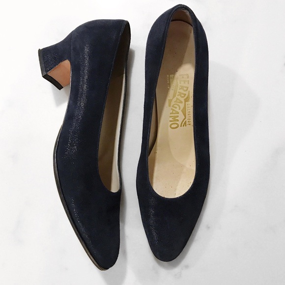 Salvatore Ferragamo Shoes - $65 ⬇️ Cyber Sale ⬇️ Ferragamo🍓Vintage Navy Pumps