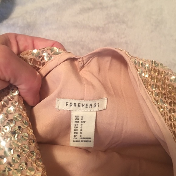 Dress - Picture 5 of 5