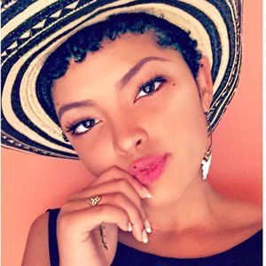 Meet your Posher, Marissa