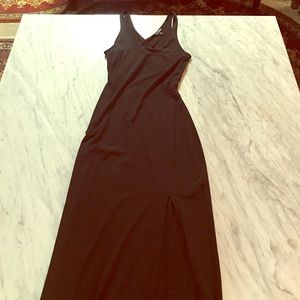 Black scoopneck maxi, crisscross back