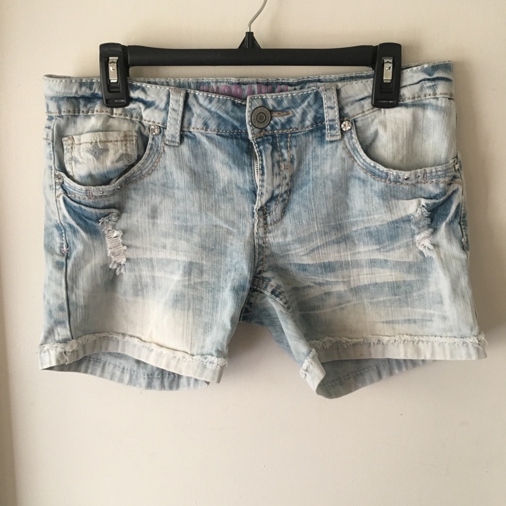 Sparkle Accent Jean Shorts