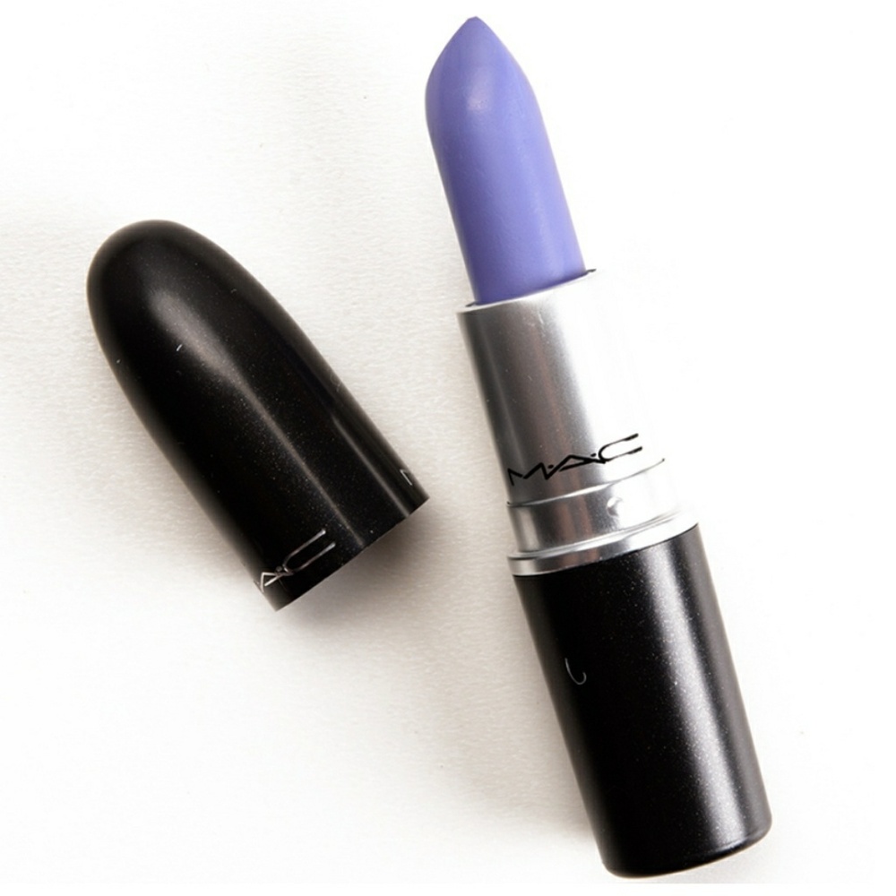 M·A·C Lipstick   "Flatter Me Fierce" ( New)
