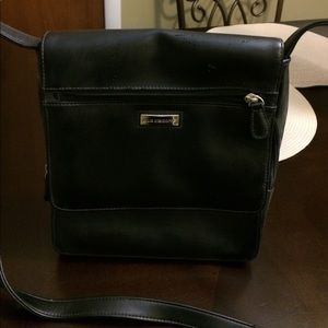 Black shoulder bag