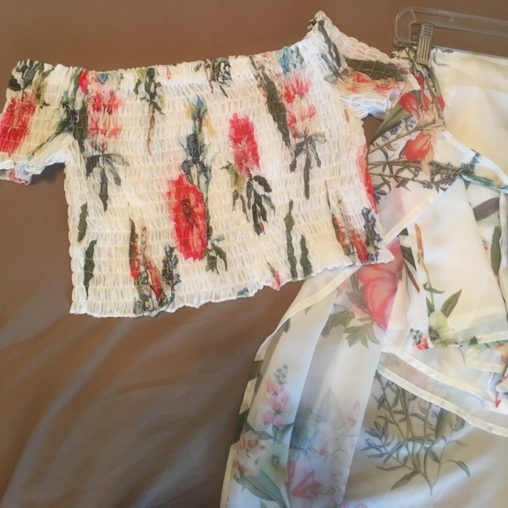 2 set outfit - Picture 2 of 3