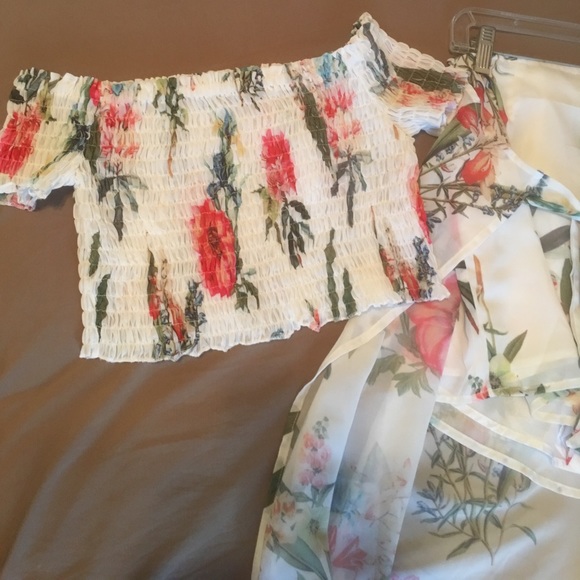 2 set outfit - Picture 2 of 3