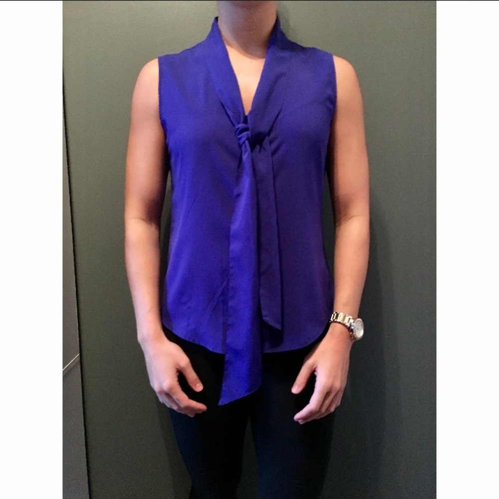 Calvin Klein: Sleeveless Blouse