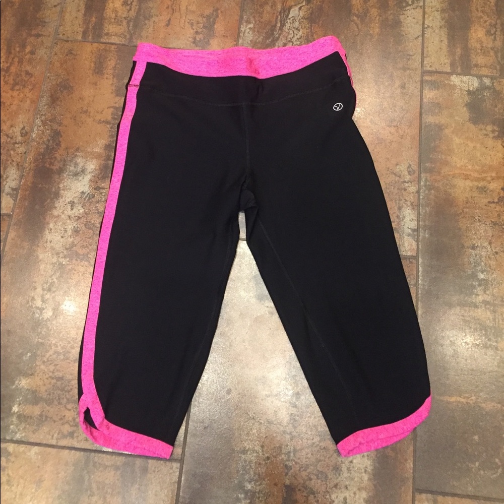 Women's Athletic Capri Pant, Vogo Athletica