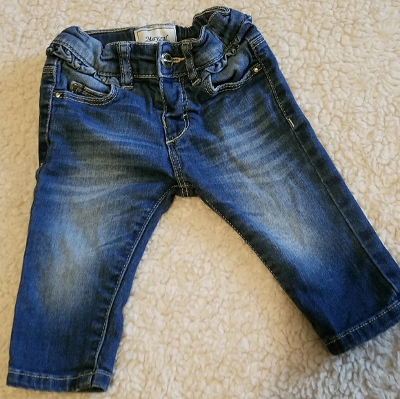 Jeans - Picture 1 of 3