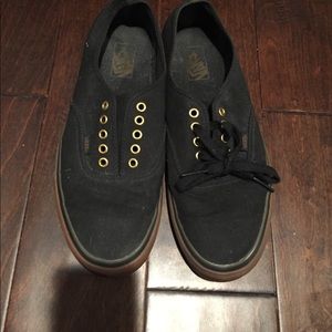 Men’s size 11 black vans