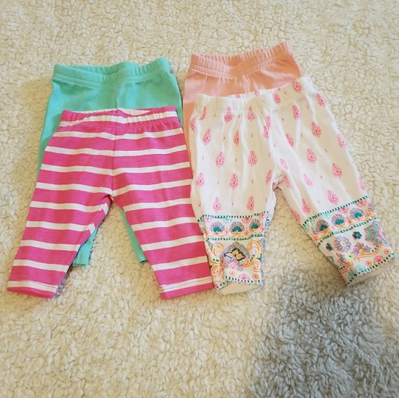 Set of Leggings - Picture 2 of 2