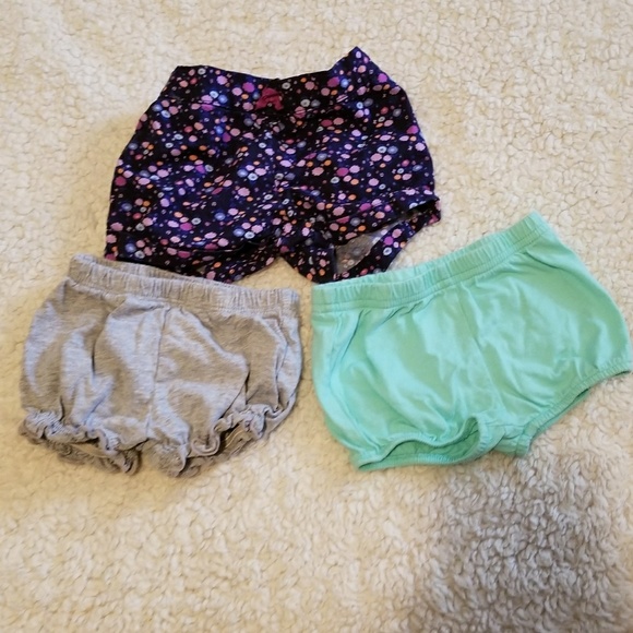 Set of shorts - Picture 2 of 2