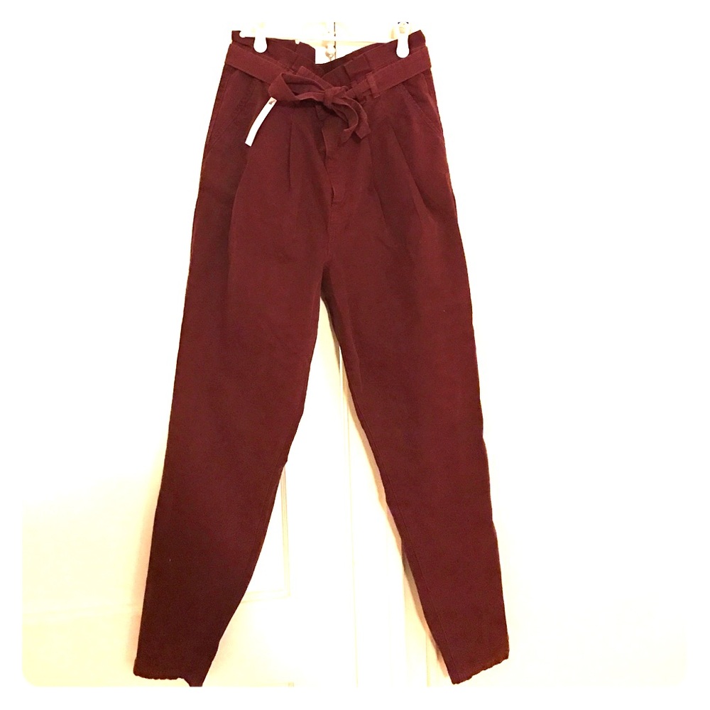 Never worn paper bag tie-waist pants