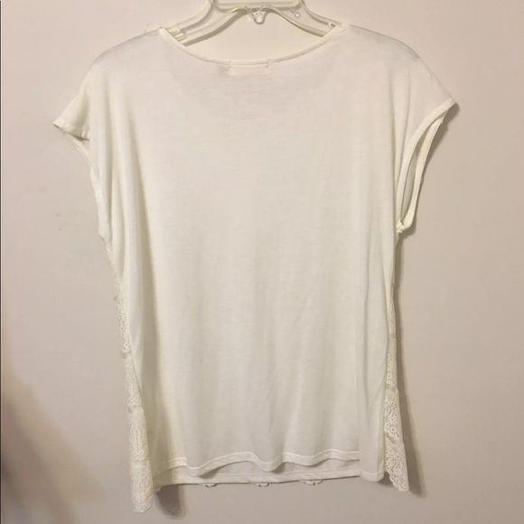 White blouse - Picture 2 of 2