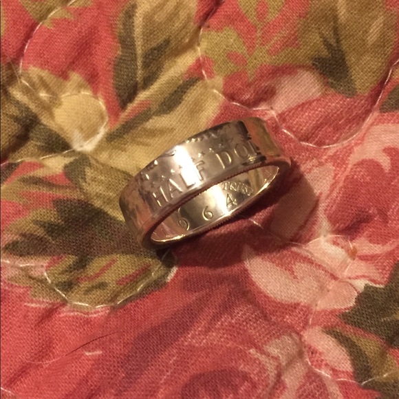 SILVER 1964 Half dollar coin ring - Picture 2 of 3