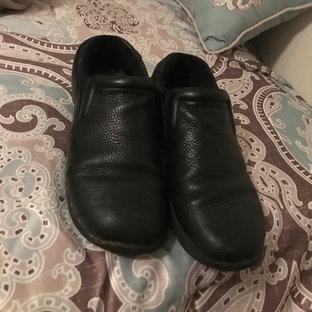 Work shoes