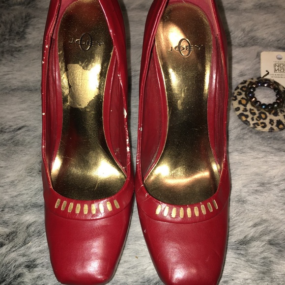 🆑*DONATING SOON*Joey Candy Red Heels w/Gold - Picture 3 of 8