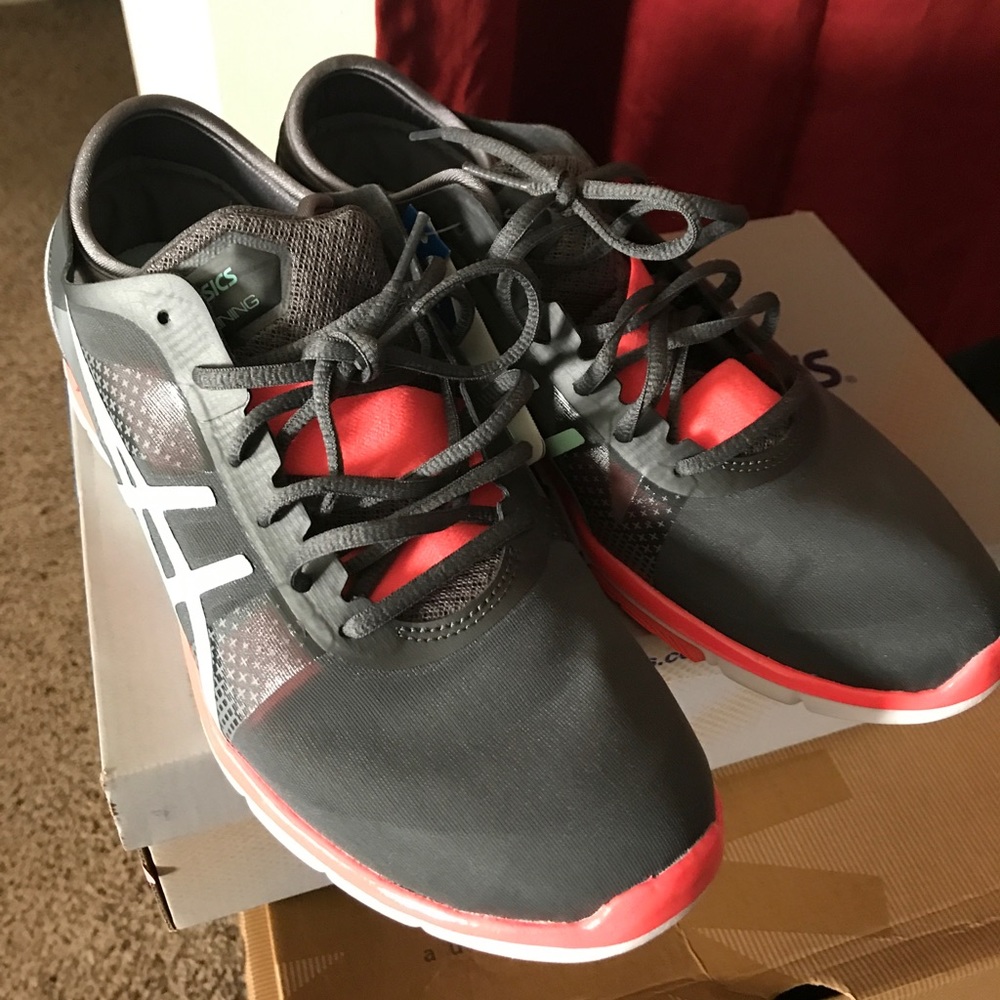 ASICS GEL- FIT NOVA running shoes