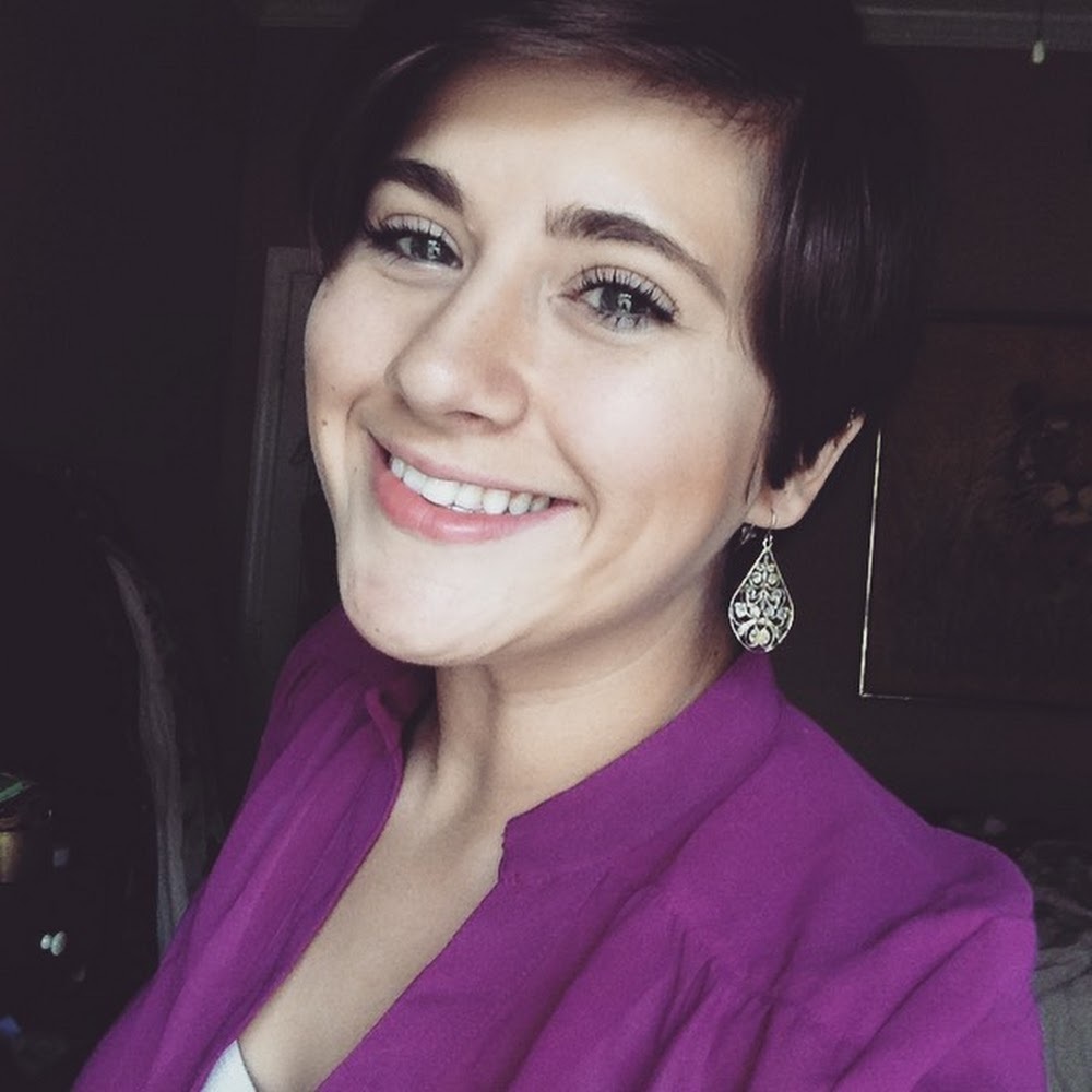 Meet your Posher, Courtney