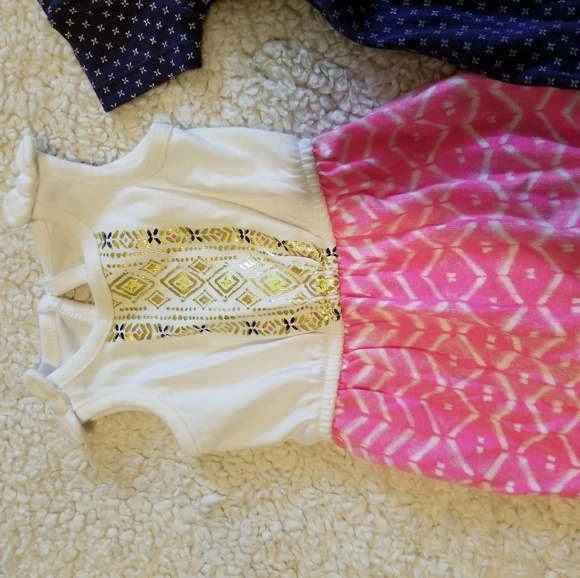 Set of onesies - Picture 2 of 3