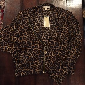 NWT. Micheal Kors blouse. Size medium.