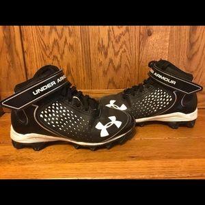 Boys Under Armour cleats