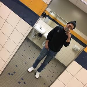 Meet your Posher, Brady