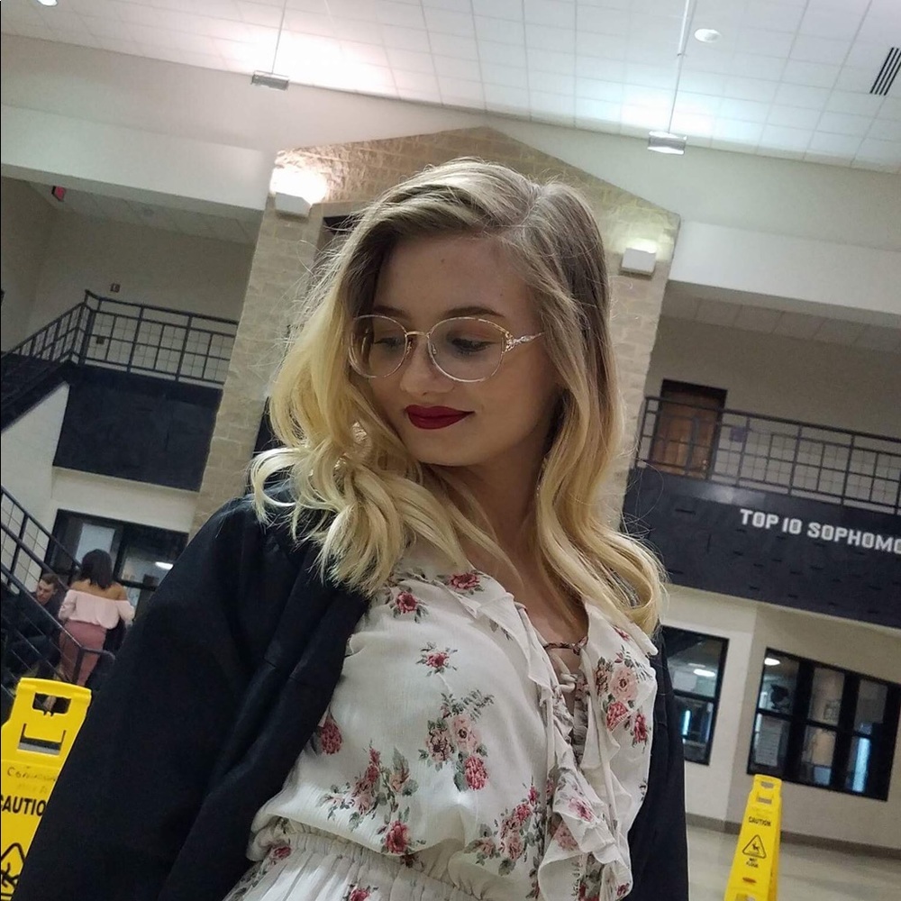 Meet your Posher, Melanie