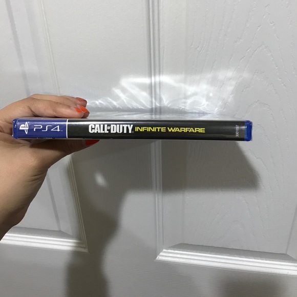 PS4 Call of Duty Infinite Warfare!Brand New! - Picture 3 of 4