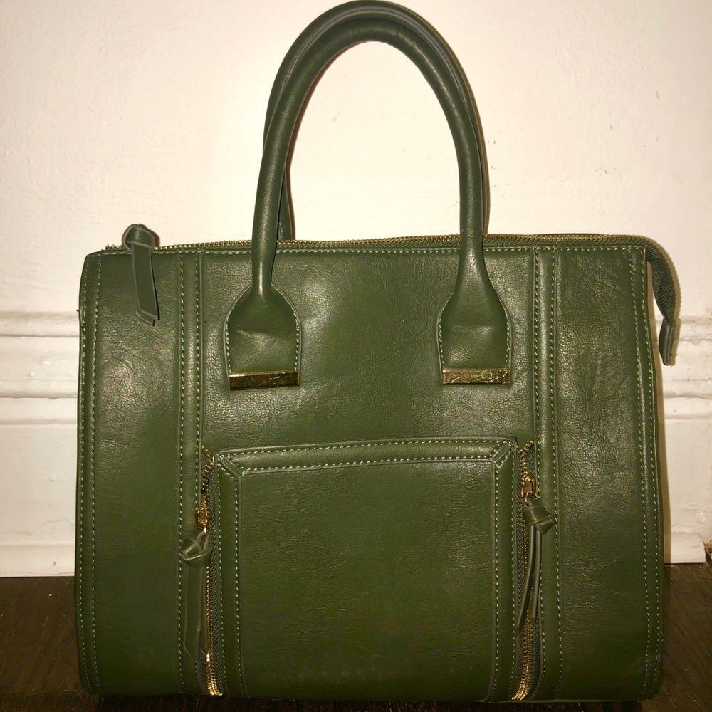 Forever 21 olive green purse- Speedy Style