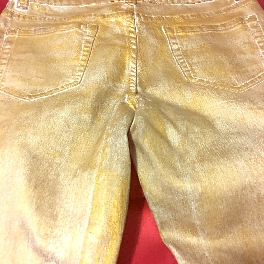 Beautiful gold colored jeans