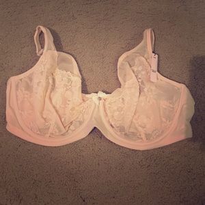 Victoria Secret Beige Lace Soft Bra NWT